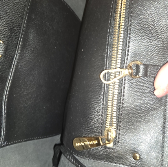 MICHAEL KORS KATE SPADE - Picture 8 of 11